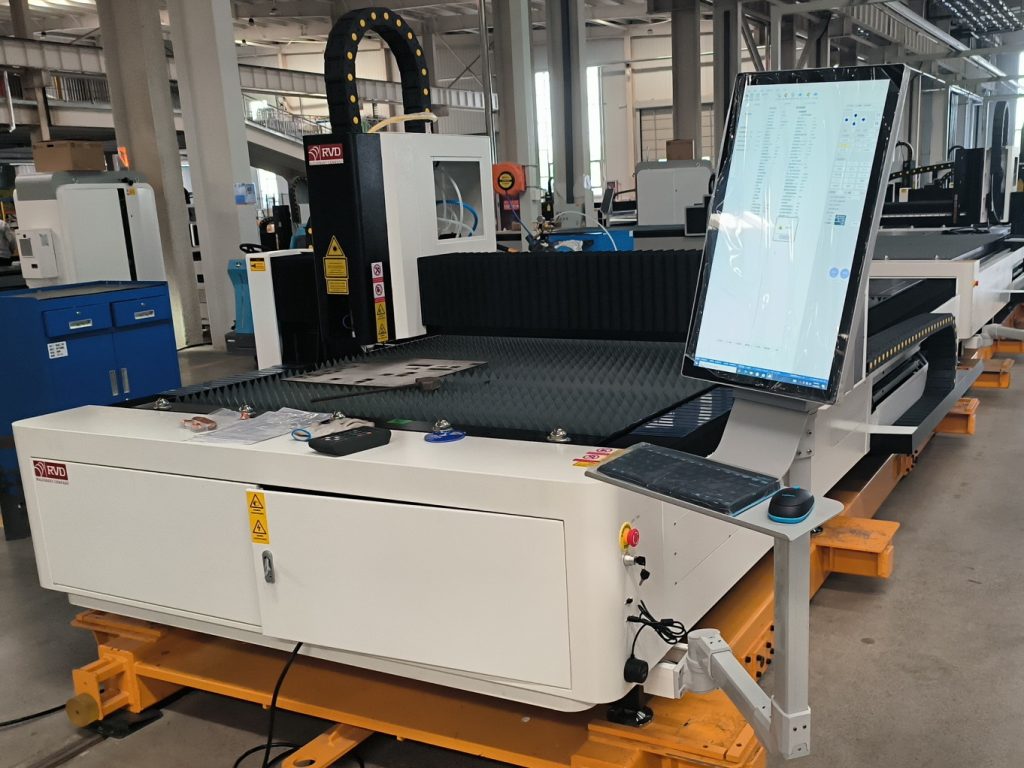 Fiber laser LF3015E right side tablet